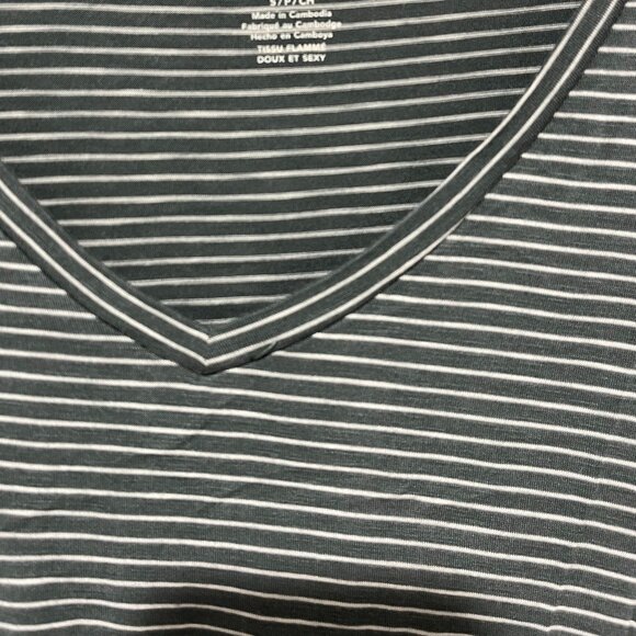 American Eagle soft and sexy v-neck long-sleeve - Picture 3 of 4
